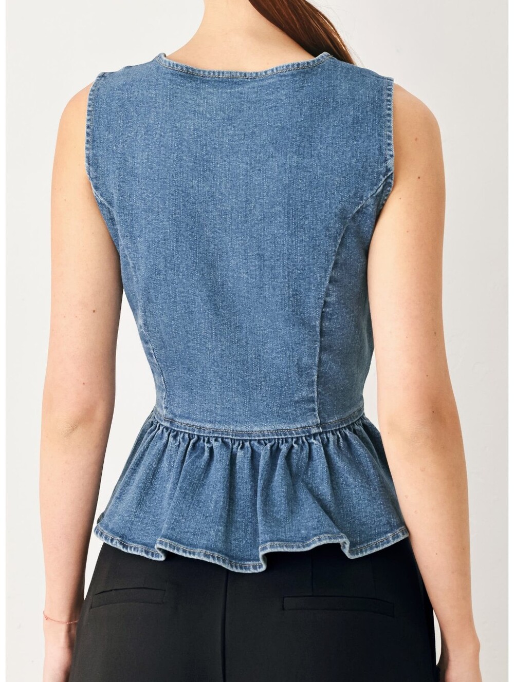Vest - Picture 2 of 3